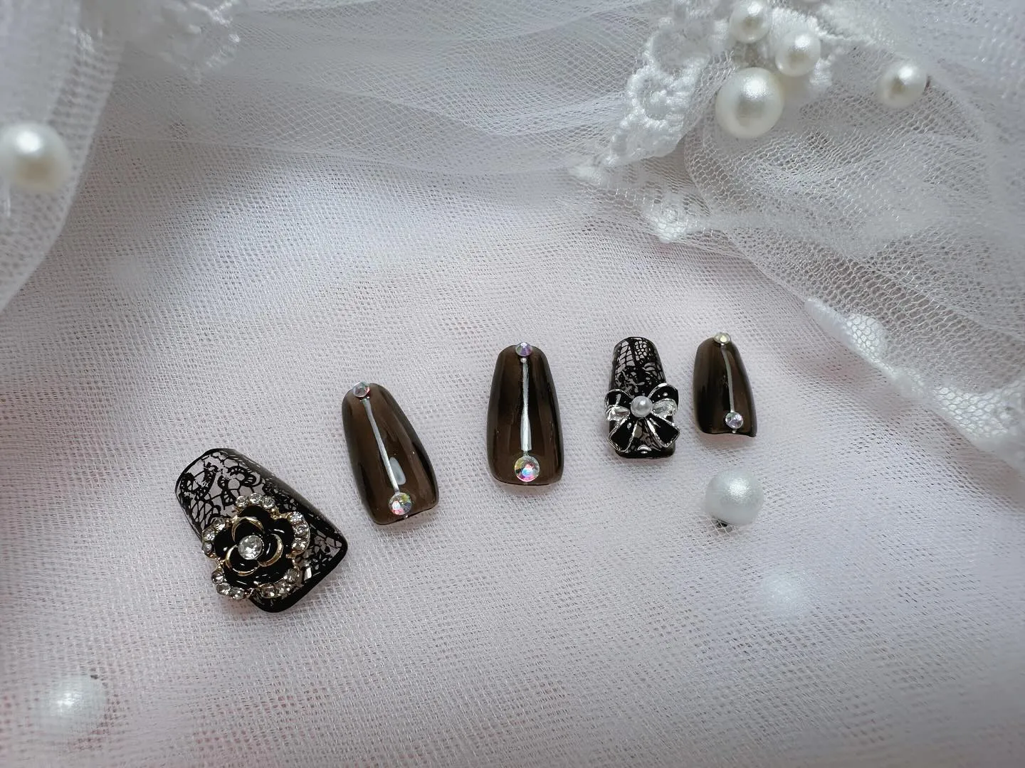 季節問わずぴったりなネイルデザインをご紹介します💅